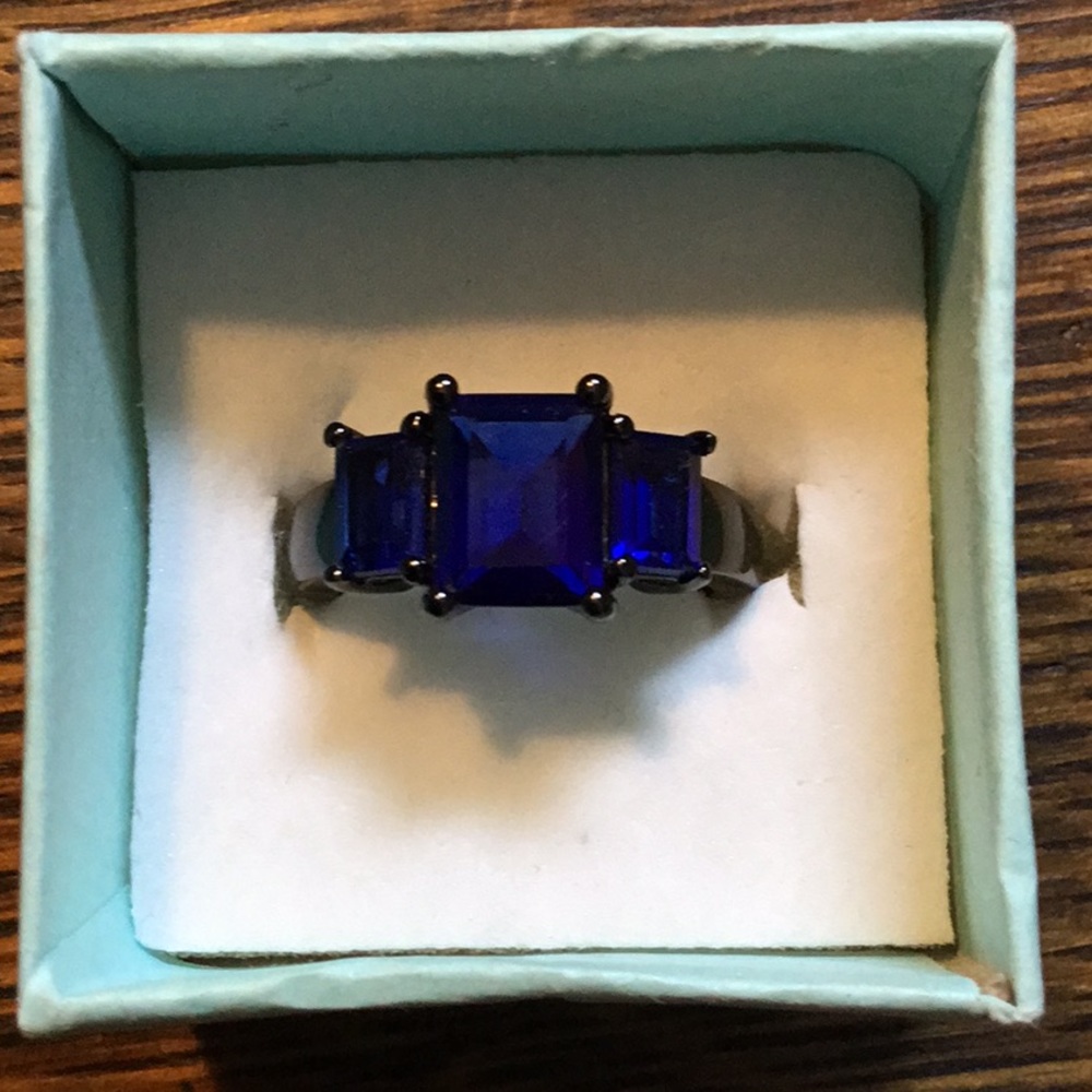 Sapphire .925 Ring size 7..Final Markdown